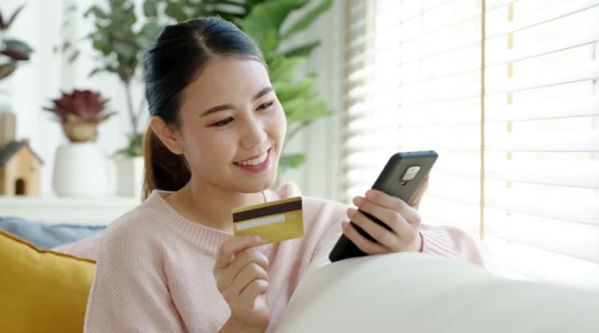 societe-generale-carte-mineur-quels-services-des-le-plus-jeune-age